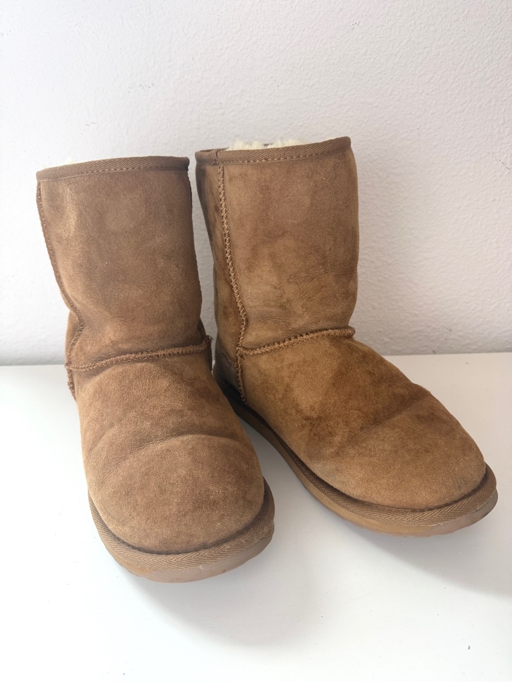 EMU Australia Stinger Platinum Lo Classic Chestnut Suede Winter Boot 9